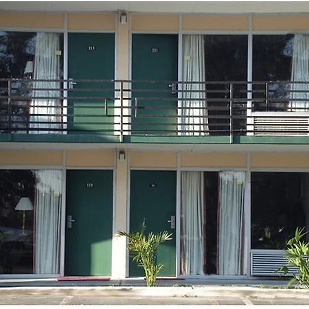 Red Carpet Inn Jesup Extérieur photo