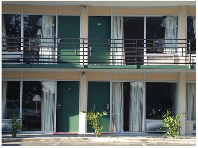 Red Carpet Inn Jesup Extérieur photo
